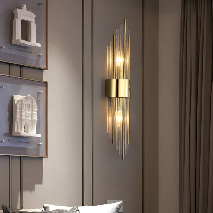 Wandleuchte mit Kristalleffekt – Elegantes Design mit goldenen Akzenten