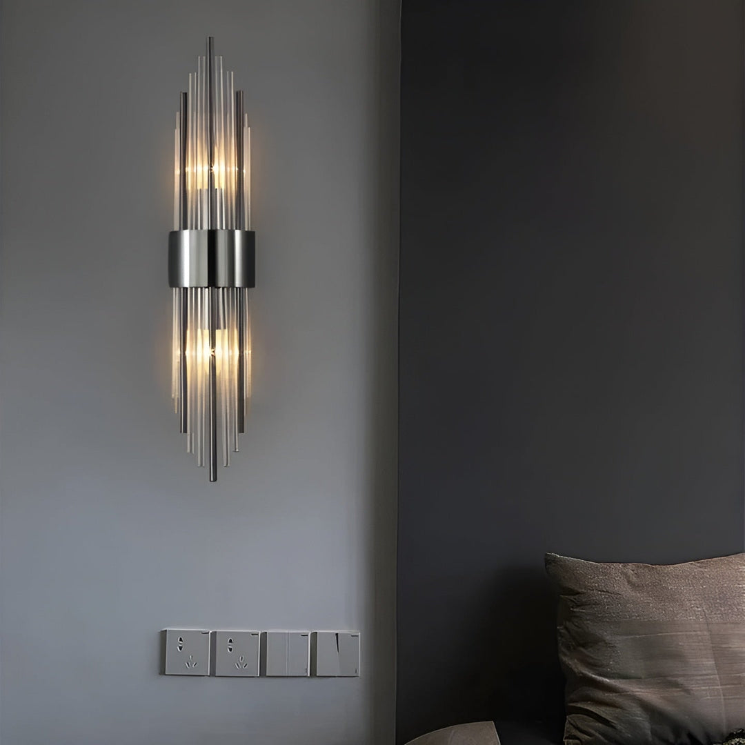 Wandleuchte mit Kristalleffekt – Elegantes Design mit goldenen Akzenten