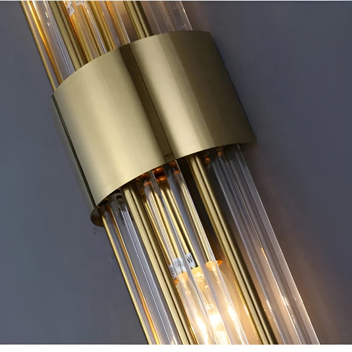 Wandleuchte mit Kristalleffekt – Elegantes Design mit goldenen Akzenten