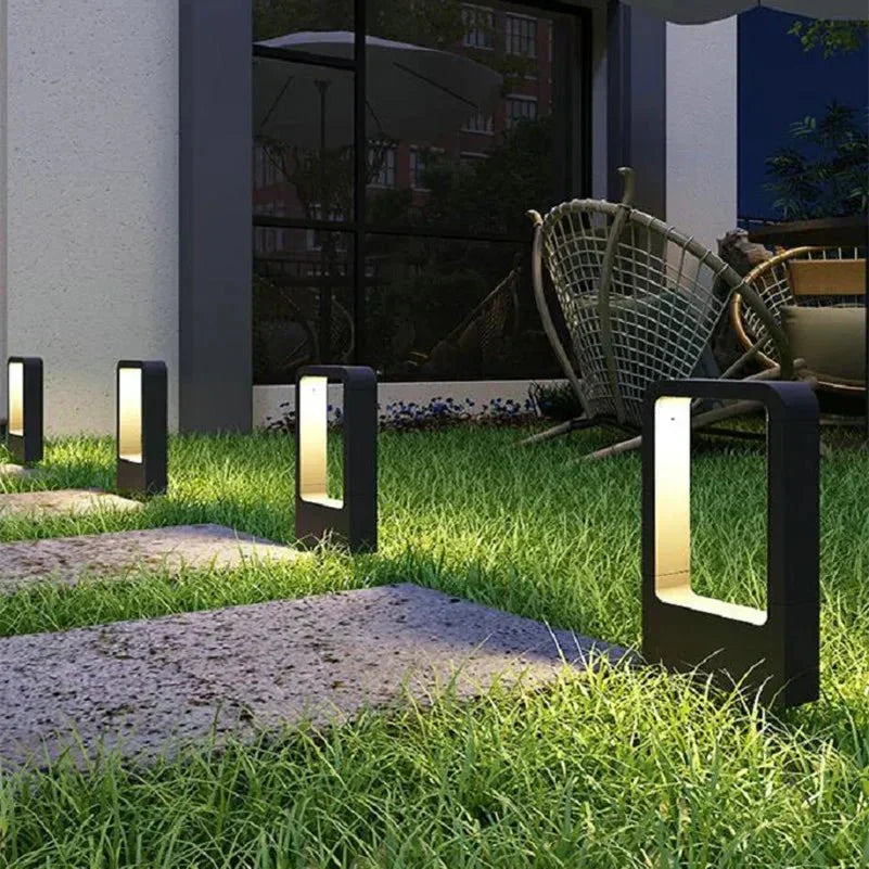 Elegante Aluminium-Stehlampe für einen luxuriösen Glanz im Freien