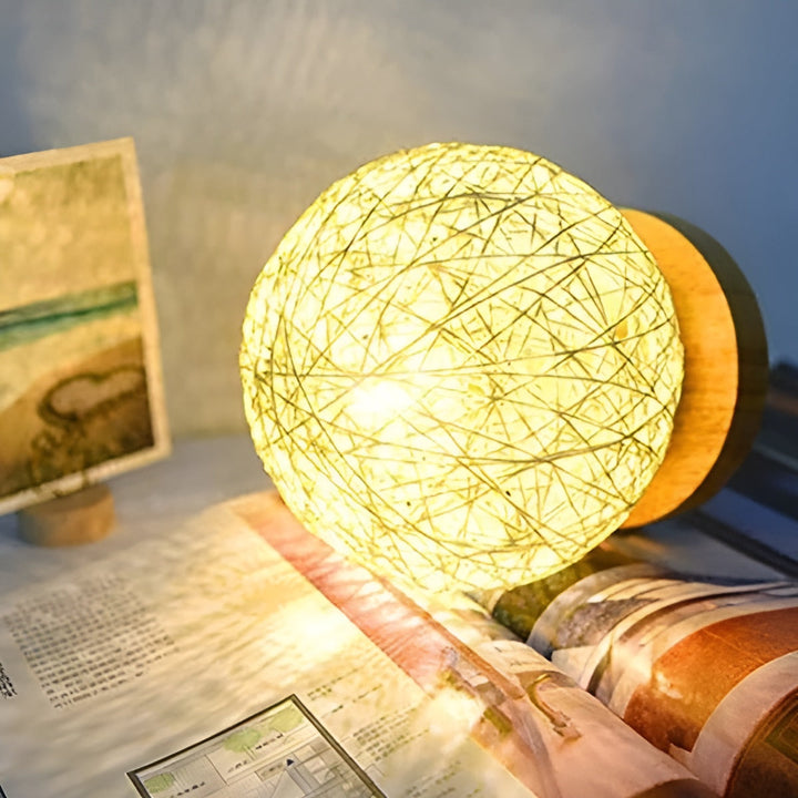 TwineGlow Licht - Moderne USB aufladbare Rattan Tischlampe