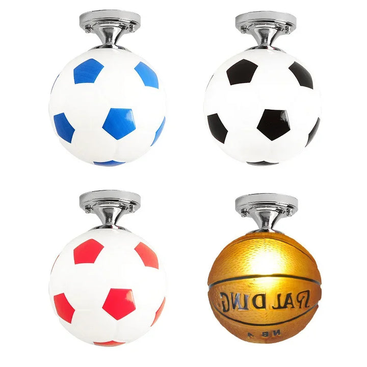 Verspielte Fußball-Deckenleuchte - GoalBright