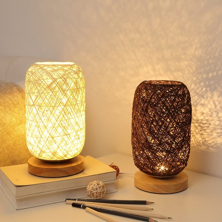 Tischlampe aus Rattanholz
