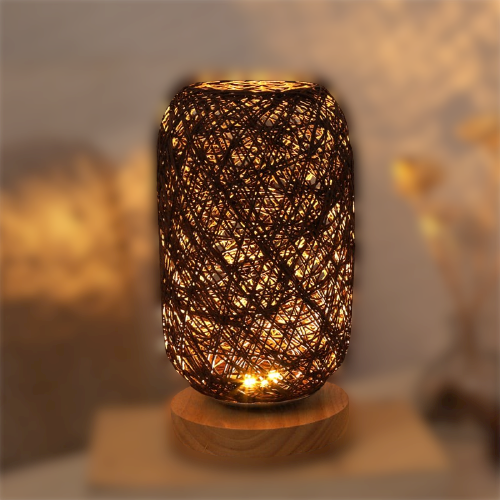 Tischlampe aus Rattanholz