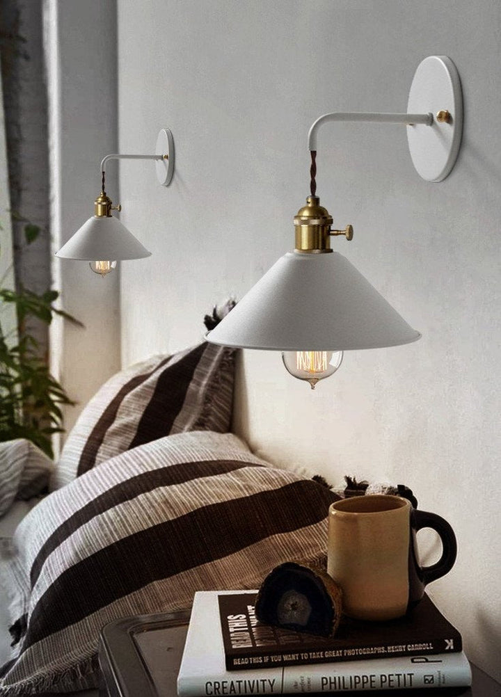 Farbenfrohe Vintage Wandleuchten