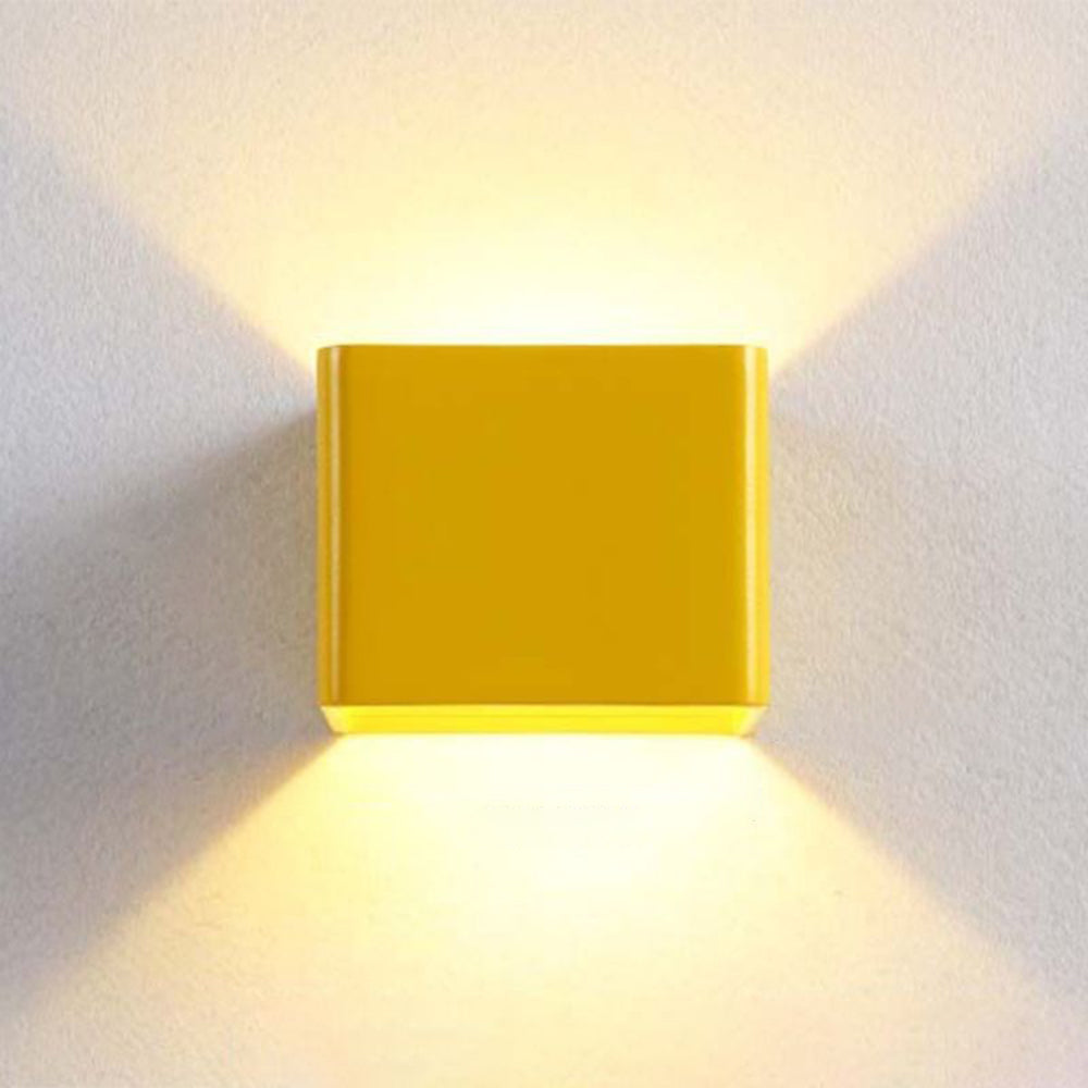 Moderne quadratische Wandlampe